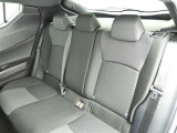 高品質カークリーニング 外装・内装、岐阜トヨペットの専門スタッフがシートもカーペットも綺麗に洗浄済み!プロの仕上げを是非ご確認ください。
