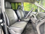 運転席シート廻りは使用感も少なく、良好な状態となっています。丁寧に使われていたことがよくわかりますね。