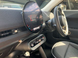 当社BMW認定中古車は全車保証付きでございます。また保証料金や整備費用はお見積書内の諸費用・税金に追加計上する事はございません。認定中古車保証付きのお支払総額でお見積りご依頼の上、他店とお比べください