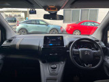 お忙しく実車確認できないお客様にもご安心いただけるクオリティを目指しております。全国のディーラーで保証が受けられます。