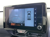 【フロントカメラ】運転席に座った状態で死角になりやすいクルマの前の様子まで確認でき安全ですね♪