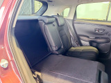 【シートアレンジ】荷物や乗車人数に合わせてシートを調整でき、幅広いシーンに対応できます。