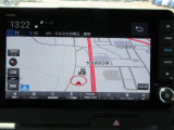 大きなフロントガラスで広々とした視界の運転席まわりです。