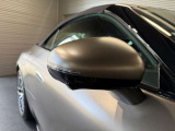 メルセデスの認定中古車「サーティファイドカー」には、最大100項目にも及ぶ点検・整備項目が設定されています>