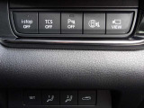 【2Wayドライビングポジションメモリー機能】お二人のシートパターンを記憶することができますので、運転時はボタン一つでシート調節できますね。