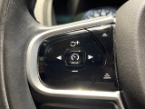 【アダプティブクルーズコントロール】ミリ波レーダー+ステレオカメラ+赤外線により前方車輌を認識し、速度や車間距離を維持・調整。高速道路走行時や渋滞時にドライバーの負担を大幅に軽減します。