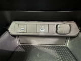 シガーソケット用の充電器が使用可能です!
