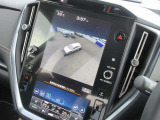 俯瞰的に車両周辺を確認できるデジタルマルチビューモニター