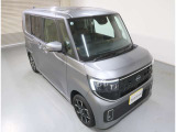 キッズスペースも完備しております♪商談テーブルから見える所に設置しておりますので、安心してお話をお聞かせください♪