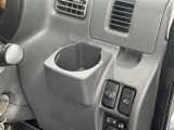 ドリンクホルダー運転席側