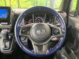 【純正革巻きステアリング】上質な革を使用することで、手にしっかり馴染みとても運転しやすいハンドルです♪