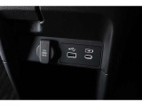 USB入力端子ついています!Apple CarPlayや、Android Autoに接続可能で、音楽再生やスマホのナビ機能が使用できます♪