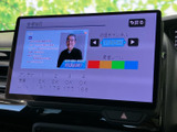 テレビの受信状況を画面で確認でき、停車中に映像やテレビを視聴する際にも活用できます。受信レベルやチャンネルを表示する画面があり、停車時のひとときを楽しめる装備です。