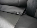 ◆ISOFIX◆シートベルトいらずでチャイルドシートと固定金具を連結するだけでガッチリ固定できます。