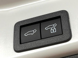 【パワーバックドア】スマートキーや運転席のボタンを押すだけでリアゲートが自動で開閉します!荷物を持っている時や、高い位置にあるバックドアを閉める際に便利な機能です♪
