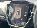 【マルチテレインモニター】車のフロントやサイドのカメラ画像を同時にモニター表示することで、悪路や狭い道を走行時でも周囲の状況確認ができ安心!本格SUVにうれしい装備です♪