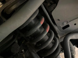 お車を安心してお乗りいただく為には、足回りの定期点検が欠かせません。サービスサポート(有償保証)では無料点検もご提供しており、安心のカーライフをお過ごしいただけるサポート体制が整っています。