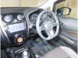 【運転席からの視界】実際に乗るとこんな感じの視界です。十分に広い視界を確保しています。