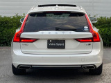 全国のVOLVOからお取り寄せが可能※!遠方の店舗に展示してあるクルマが気になる場合も、最寄りの店舗でご購入ただくことが可能です!是非私たちに要望をお聞かせください!※別途費用