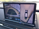 バックカメラも装備しております。車庫入れの苦手なお客様も安心!重宝してくれます!