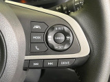【レーダークルーズコントロール】高速道路での長距離走行が楽に!!自動で速度を保つクルーズコントロールが、衝突軽減システムと連携し、前方の車両を感知して車間を保つように速度調節してくれます!!