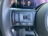 夜間や天候、荷物の積載や人の乗車で見ずらい後方の視界がクリアになるスマートルームミラー