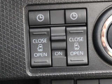 運転席からも操作ができる電動スライドドアです!乗り降り便利なうれしい装備です。