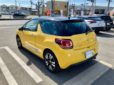 コーナーセンサー付きですので駐車も安心です。