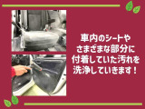 ラゲージスペースはたくさんのお買い物をしても充分積み込めます。大きな荷物を積むときもシートは軽い力でパタンと畳めるので、急に荷物が増えても安心です。
