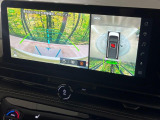 【アラウンドビューモニター】専用のカメラにより、上から見下ろしたような視点で360度クルマの周囲を確認することができます☆死角部分も確認しやすく、狭い場所での切り返しや駐車もスムーズに行えます。