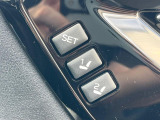 【メモリー機能付きパワーシート】ドライバーごとに設定したシート位置を記憶して、ボタン一つで切り替えできる便利な機能!運転する方が複数名いらっしゃるご家庭におすすめです♪