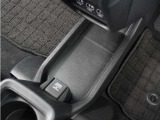 ◆ドリンクホルダー◆手の届きやすい場所にドリンクホルダーがあり、とても便利です。
