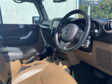 ラングラー アンリミテッド サハラ 4WD 本革シート