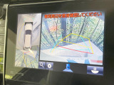 【パノラミックビューモニター】専用のカメラにより、上から見下ろしたような視点で360度クルマの周囲を確認することができます☆死角部分も確認しやすく、狭い場所での切り返しや駐車もスムーズに行えます。