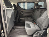 ゆとりある広々とした車内空間は、ドライブを始め買い物やレジャーなど、幅広く活躍します。一人でもみんなとでもお出かけを楽しみましょう!