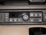 今や必需品となったドライブレコーダーも装着されています。運転中の記録を録画してくれます、万が一の時にドライブレコーダーがあれば安心です!