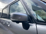 【LEDライト】ハロゲン、HIDと比べて明るく、寿命が長いのが特徴です!これで夜の運転も安心☆