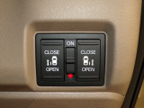 CD、DVD、Bluetooth、AM、FM、スマートフォン接続ができます。
