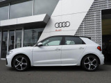 A1スポーツバック 25 TFSI Sライン 