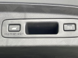 【パワーバックドア】スマートキーや運転席のボタンを押すだけでリアゲートが自動で開閉します!荷物を持っている時や、高い位置にあるバックドアを閉める際に便利な機能です♪