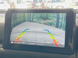【バックカメラ】駐車時に後方がリアルタイム映像で確認できます。大型商業施設や立体駐車場での駐車時や、夜間のバック時に大活躍!運転スキルに関わらず、今や必須となった装備のひとつです!