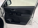 運転席ドア内側!