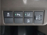 ◆障害物センサー◆車庫入れの時などに近くに障害物がある場合、障害物までの距離を音で知らせてくれます。