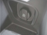◆視界広々で非常に運転しやすくロングドライブでも疲れを感じさせないすっきりとまとまったインパネ周りです。
