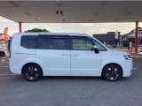 現車を見に来れないお客様には、車両状態の詳しい情報をお電話・メールにてご連絡致しております。スマートフォン、パソコンがあればリアルタイムでの対面にて映像で確認・対応もできます!