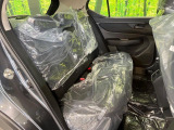 高品質なオリジナルフロアマットもオプションにてご用意しております。お好きなデザインやカラーをお車に合わせて選んでいただくことができます♪