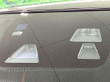 【スマートシティブレーキサポート】低速走行中に前方の車両等を認識し、衝突しそうな時は警報とブレーキで衝突回避と被害軽減をアシスト。より安全にドライブをお楽しみいただけます。