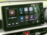電話やナビ、ラジオ、テレビ、Bluetoothなどの項目が画面に並び、目的に合わせて選びやすい構成です。日々の移動で使いたい機能をまとめて確認でき、快適な車内時間をサポートします。