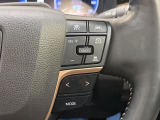 【レーダークルーズコントロール】高速道路での長距離走行が楽に!!自動で速度を保つクルーズコントロールが、衝突軽減システムと連携し、前方の車両を感知して車間を保つように速度調節してくれます!!