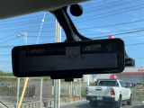【 デジタルインナーミラー 】車両後方カメラの映像をミラーに映すことが出来ます! そのため、後席に人や荷物があって後方が見えづらい場合でもしっかり視界を確保することが出来ます!//